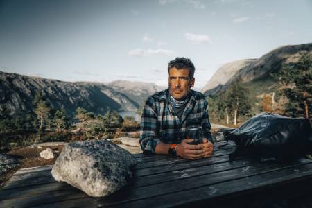 MUSTO NORTH SEA CROSSING PHOTOGRAPHER TOM NEISH 03554